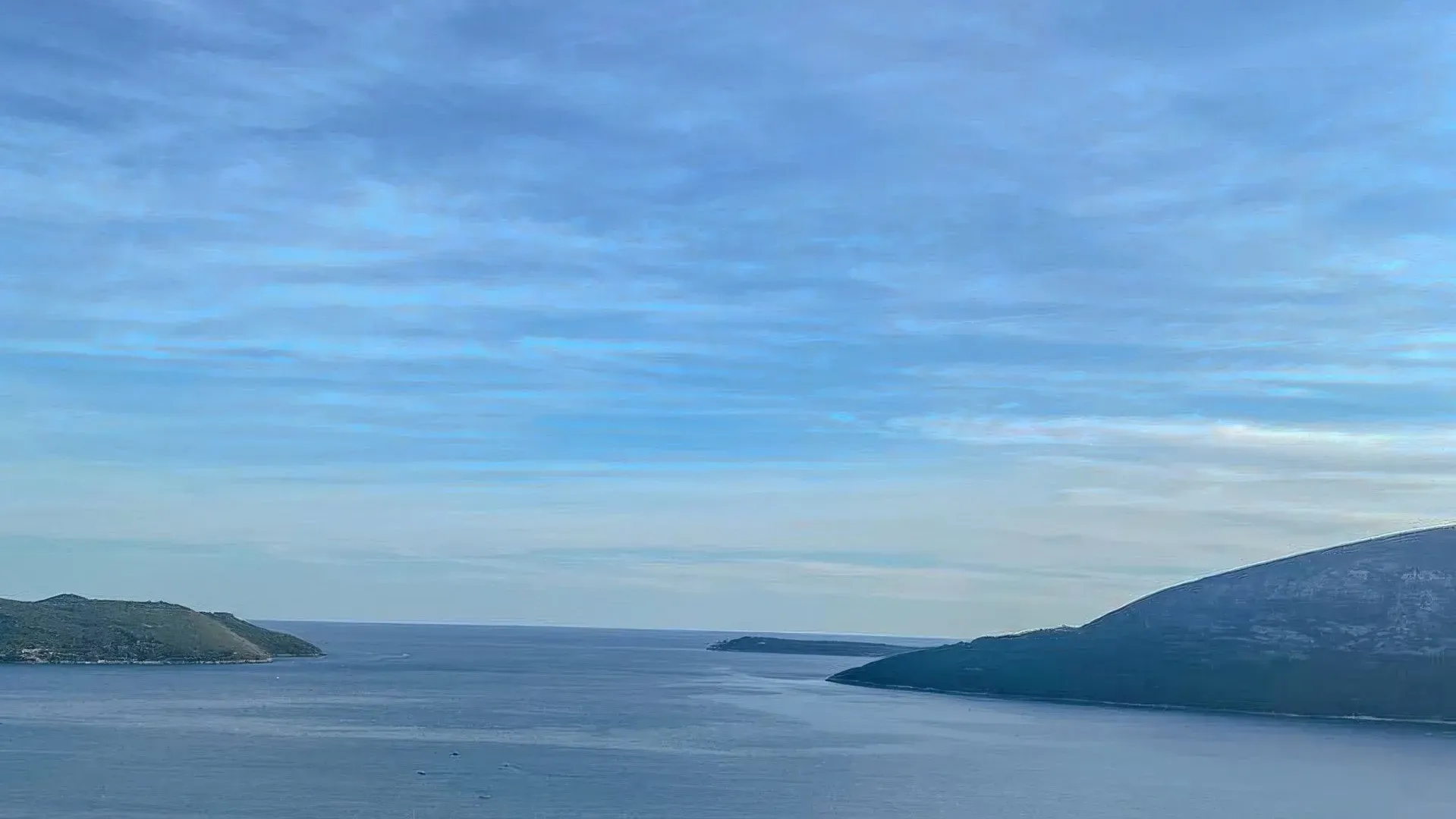 Izdavanje, dvosoban stan, 96m², Centar, Herceg Novi