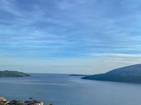 Izdavanje, dvosoban stan, 96m², Centar, Herceg Novi - image 4