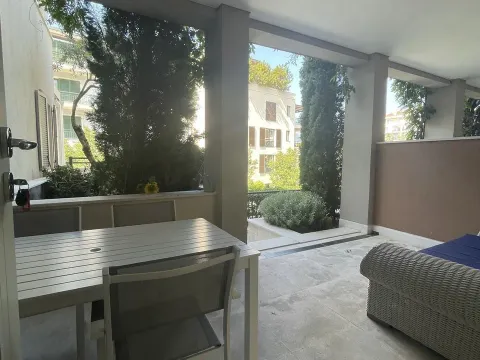 Prodaja, dvosoban stan, 115m², Tivat, Crna Gora - image 9