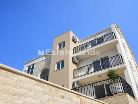 Sale, one bedroom apartment, 55m², Sutomore, Bar - image 2