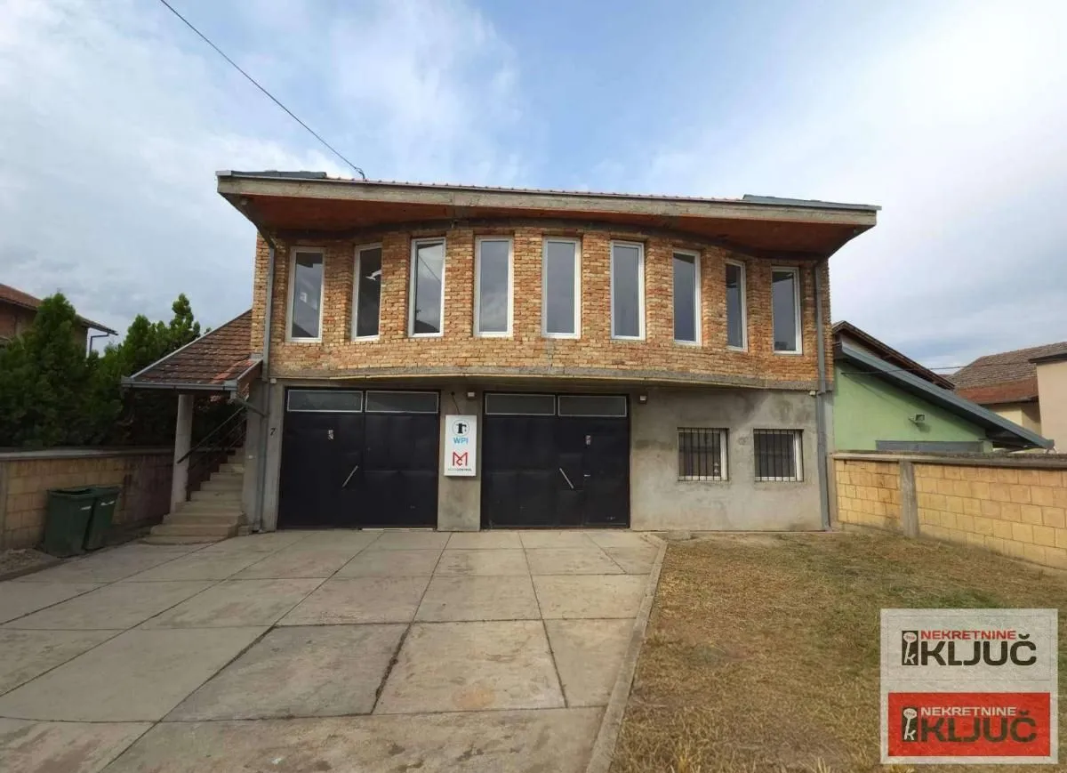 Rent, office space, 180m², Klisa, Novi Sad Sve Podlokacije