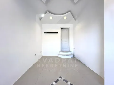 Rent, office space, 12m², Zabjelo, Podgorica - image 2