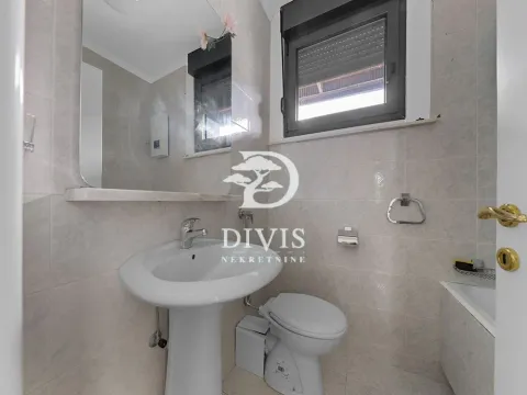 Izdavanje, kuća, 111m², Dedinje Sve Podlokacije, Beograd - image 19