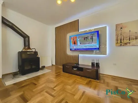 Izdavanje, kuća, 280m², Zabjelo, Podgorica - image 8