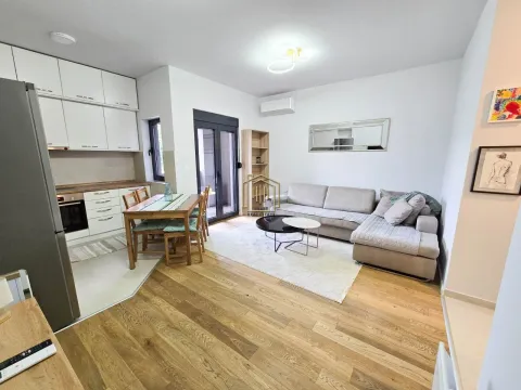 Rent, one bedroom apartment, 35m², Podgorica, Crna Gora - image 2