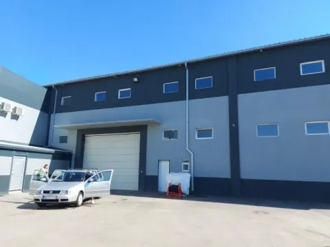 Izdavanje, poslovni prostor, 1500m², Batajnica, Beograd
