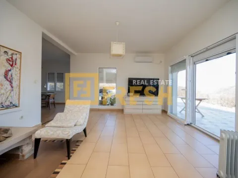 Prodaja, kuća, 250m², Ostalo, Podgorica - image 16