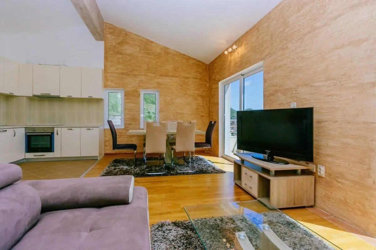 Sale, apartment, 89m², Petrovac, Budva