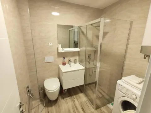 Sale, one bedroom apartment, 51m², Bečići, Budva - image 7