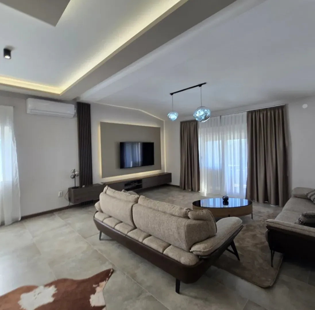 Rent, three bedroom apartment, 180m², Tološi, Podgorica