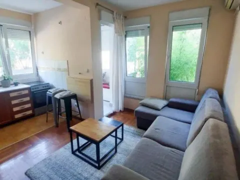 Izdavanje, jednosoban stan, 48m², Pod Goricom, Podgorica - image 8