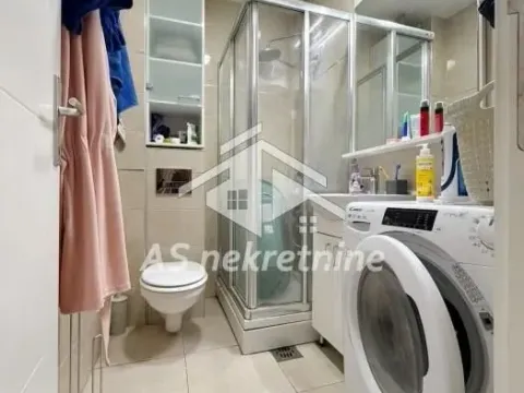 Rent, apartment, 40m², Južni Bulevar, Vračar Sve Podlokacije - image 8