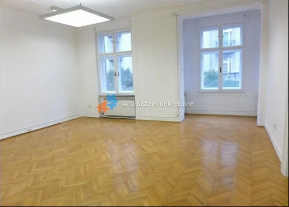 Rent, four bedroom apartment, 120m², Stari Grad, Beograd