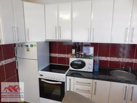 Prodaja, kuća, 140m², Grošnica, Kragujevac - image 10