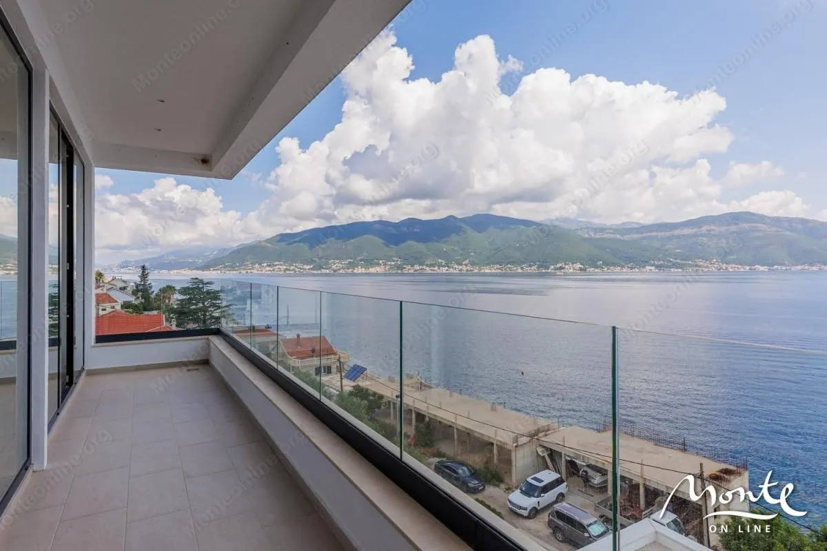 Prodaja, kuća, 200m², Krašići, Tivat