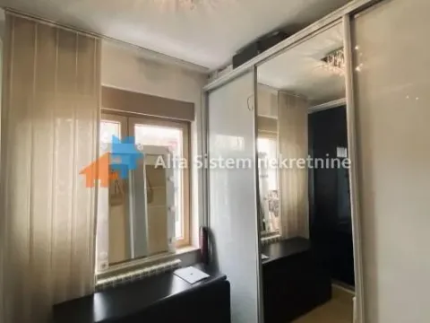 Izdavanje, trosoban stan, 105m², Savski Venac, Beograd - image 5