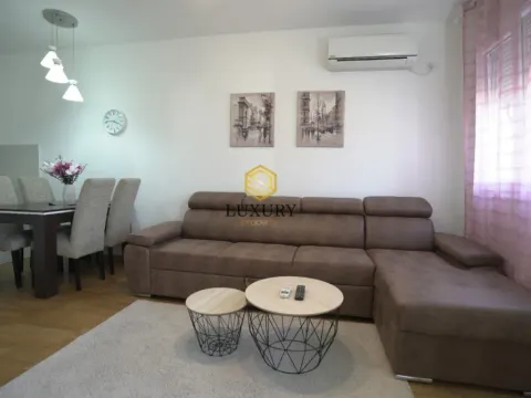 Izdavanje, jednosoban stan, 42m², City Kvart, Podgorica - image 2