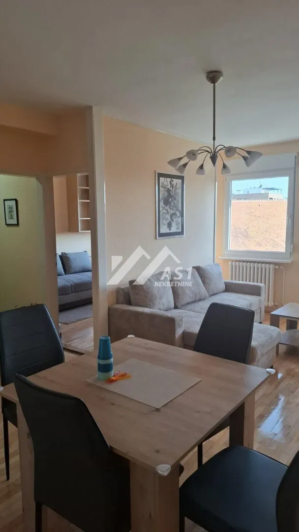 Izdavanje, jednosoban stan, 41m², Centar, Novi Sad