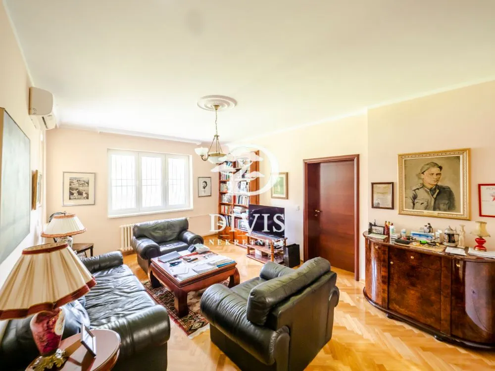 Prodaja, trosoban stan, 98m², Dedinje Sve Podlokacije, Beograd