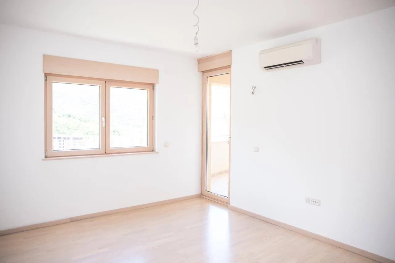 Prodaja, dvosoban stan, 106m², Ivanovići, Budva