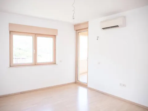 Sale, two bedroom apartment, 106m², Ivanovići, Budva - image 3