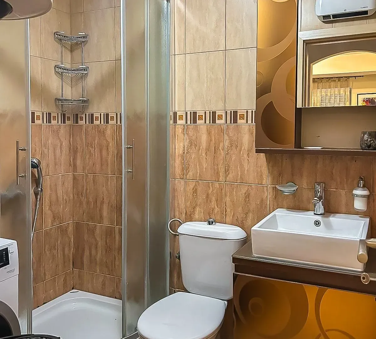 Izdavanje, dvosoban stan, 70m², Blok 9, Podgorica