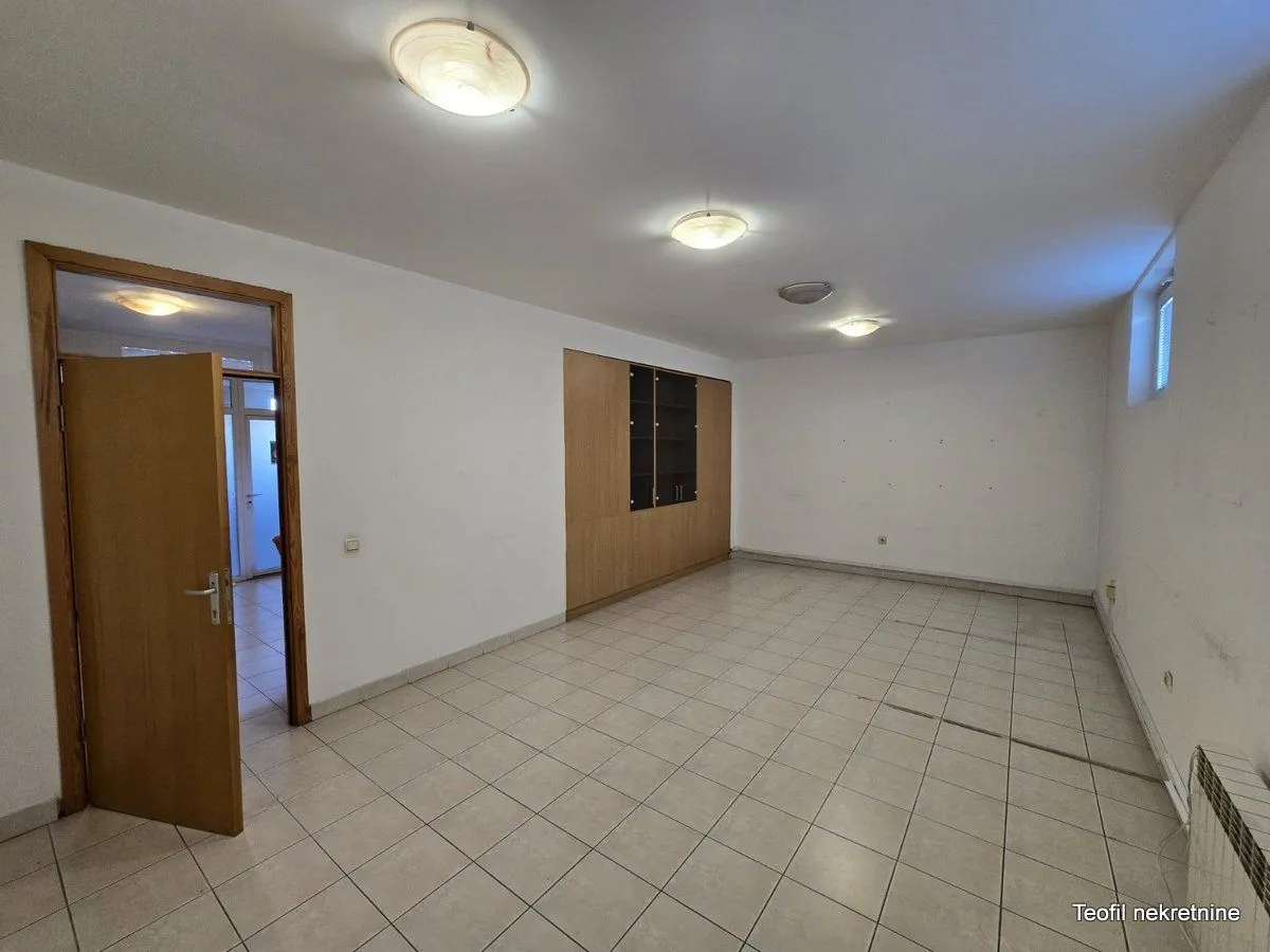 Rent, office space, 60m², Zemun Cara Dušana, Zemun Sve Podlokacije