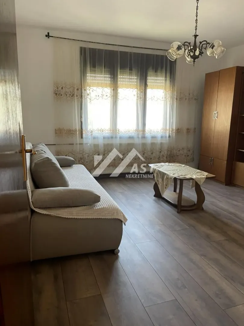 Izdavanje, kuća, 100m², Veternik, Novi Sad Sve Podlokacije
