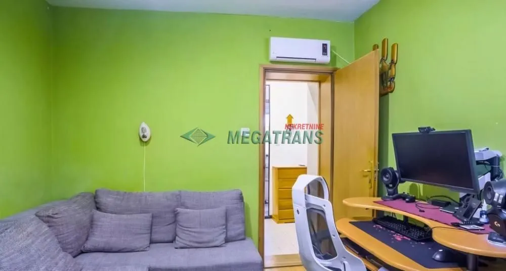 Prodaja, dvosoban stan, 65m², Bulevar Oslobodjenja, Novi Sad Sve Podlokacije