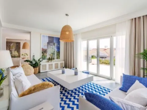 Izdavanje, garsonjera, 40m², Luštica Bay, Tivat - image 4