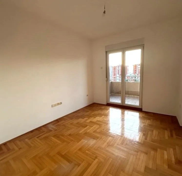 Prodaja, dvosoban stan, 60m², Tuški Put, Podgorica