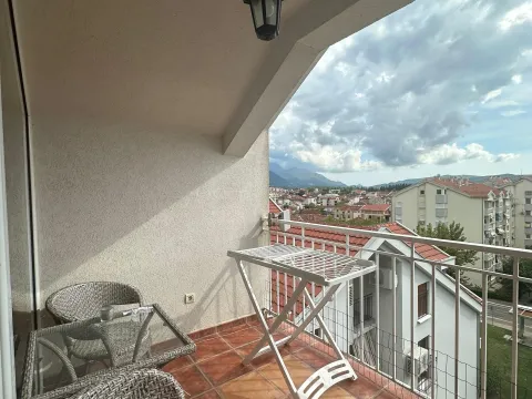 Izdavanje, jednosoban stan, 56m², Centar, Tivat - image 19