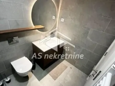 Izdavanje, trosoban stan, 77m², Savski Venac, Beograd - image 9