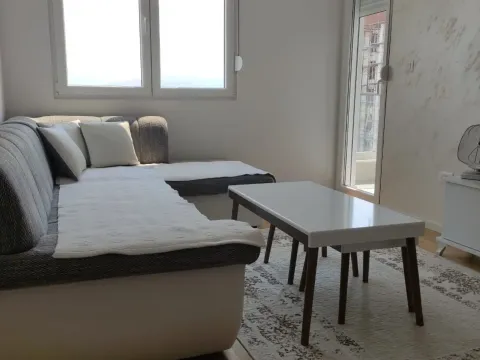 Izdavanje, jednosoban stan, 43m², Stari Aerodrom, Podgorica - image 7