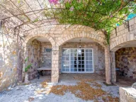 Sale, house, 375m², Sveti Stefan, Budva - image 17