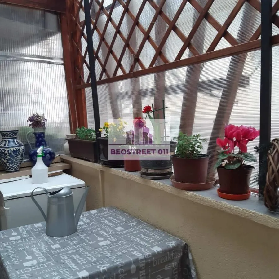 Prodaja, dvosoban stan, 73m², Senjak, Beograd