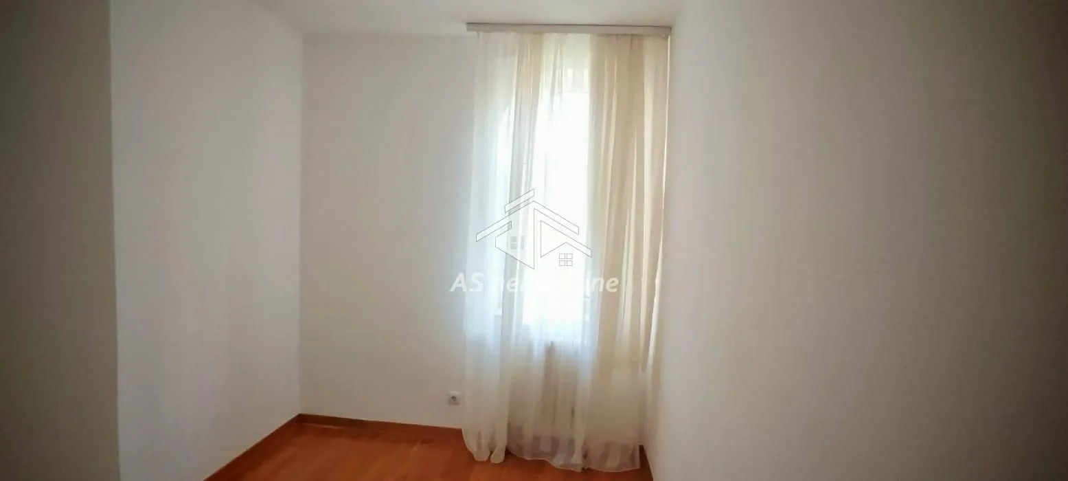 Rent, four bedroom apartment, 150m², Savski Venac, Beograd
