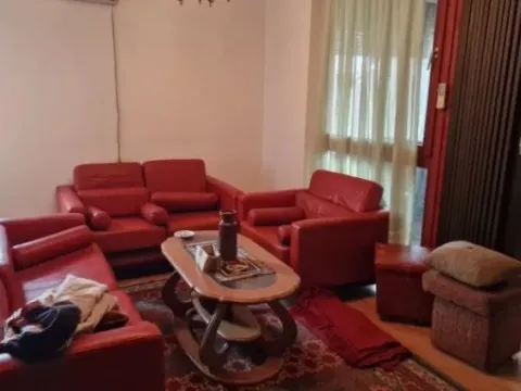 Izdavanje, trosoban stan, 95m², Blok 5, Podgorica