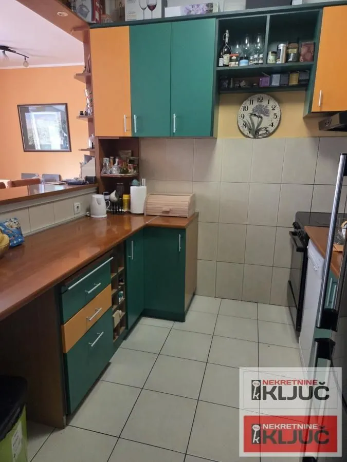 Prodaja, dvosoban stan, 69m², Bulevar Oslobodjenja, Novi Sad Sve Podlokacije