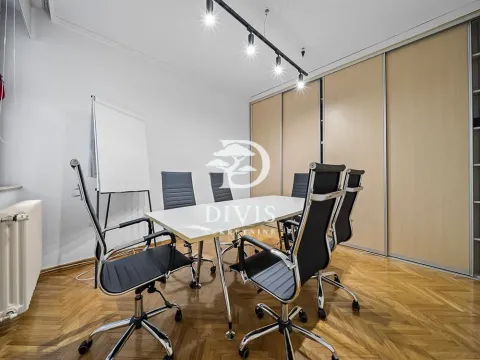Sale, house, 237m², Vračar Sve Podlokacije, Beograd - image 10