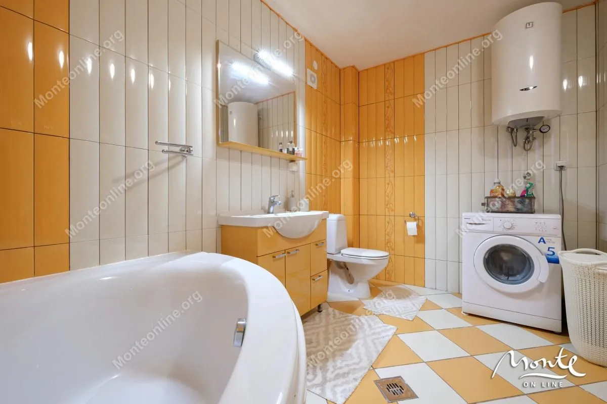 Prodaja, kuća, 210m², Krašići, Tivat