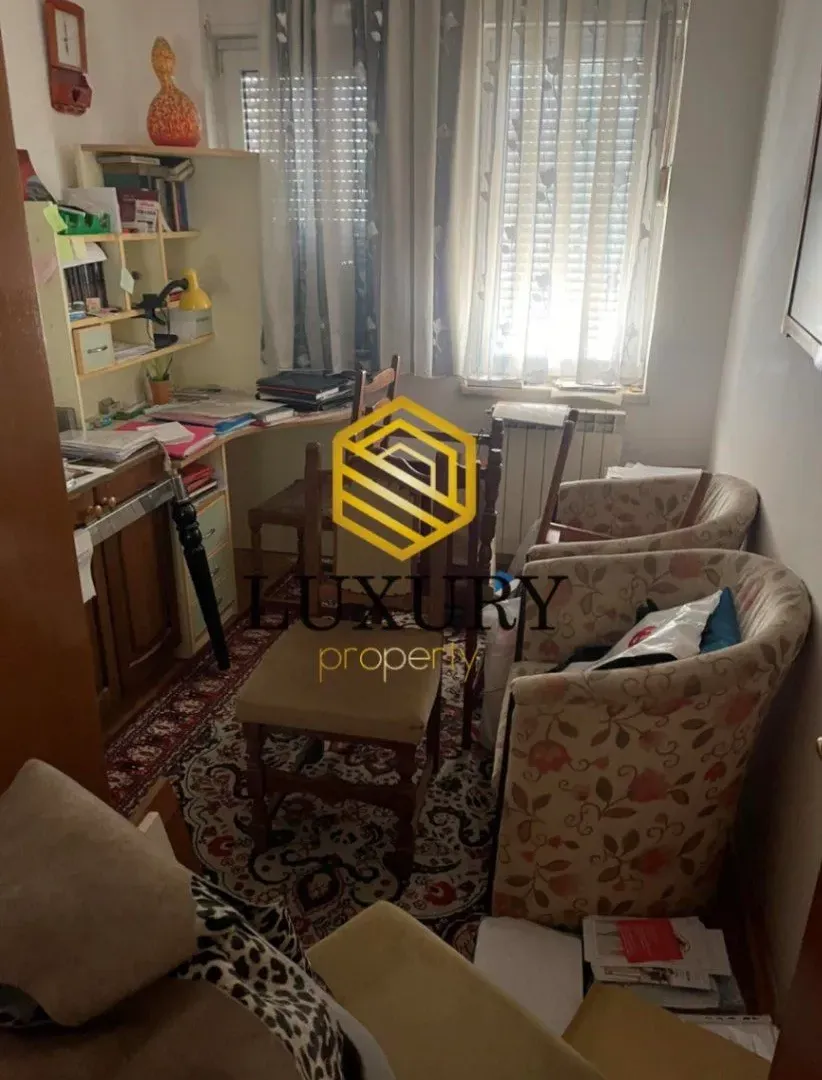 Prodaja, dvosoban stan, 61m², Centar, Podgorica