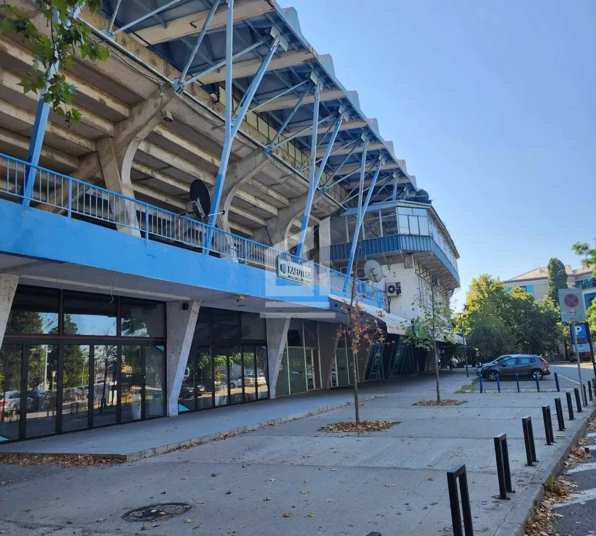 Izdavanje, poslovni prostor, 240m², Centar, Podgorica