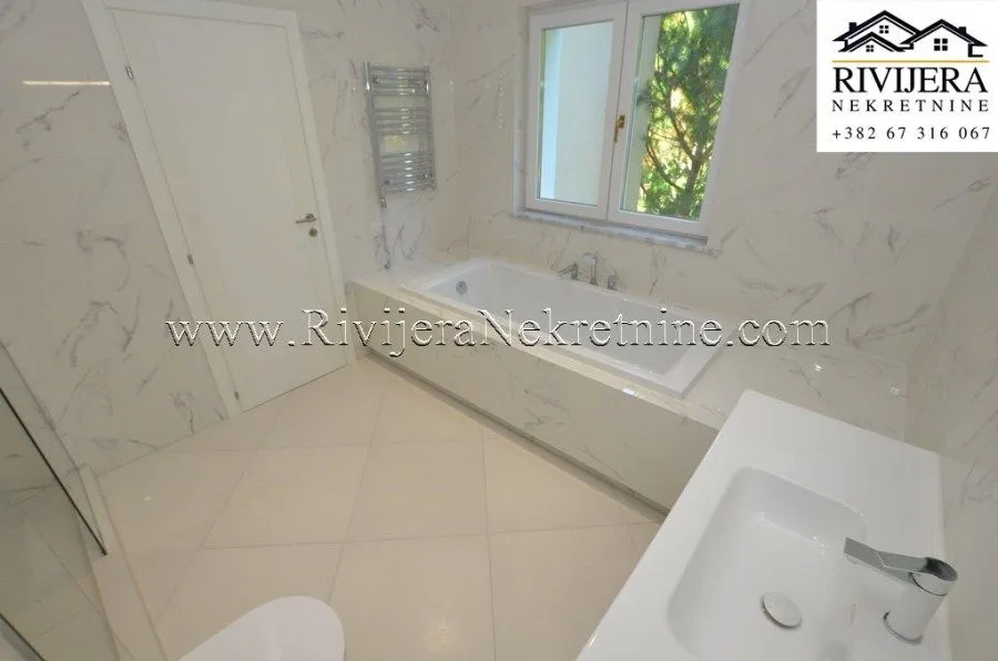 Prodaja, trosoban stan, 165m², Đenovići, Herceg Novi