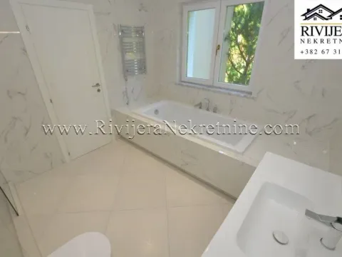 Sale, three bedroom apartment, 165m², Đenovići, Herceg Novi - image 4