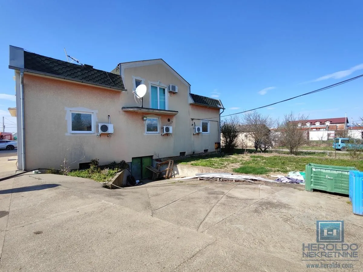 Prodaja, kuća, 203m², Jagodina, Srbija