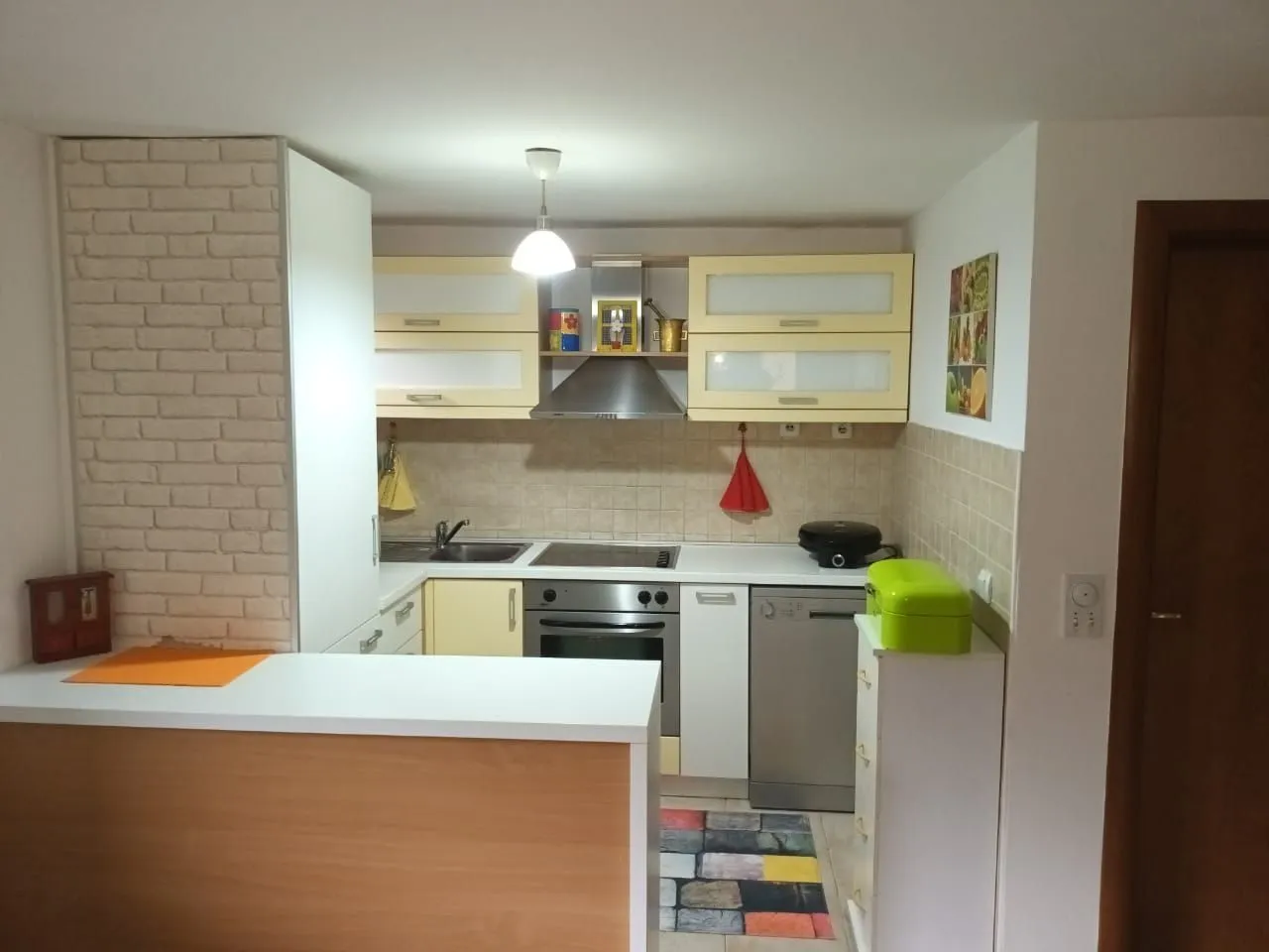 Sale, two bedroom apartment, 70m², Prčanj, Kotor
