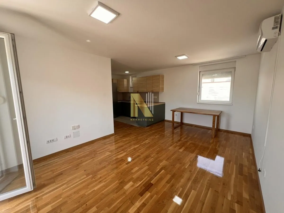 Prodaja, trosoban stan, 74m², Veternička rampa, Novi Sad Sve Podlokacije