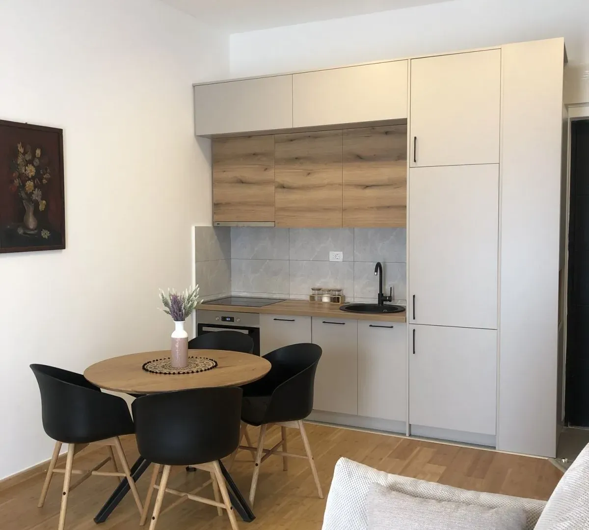 Izdavanje, jednosoban stan, 40m², Ilino, Bar