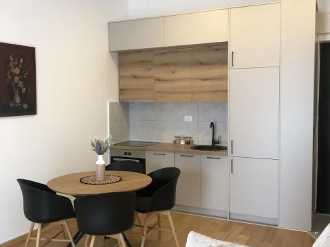Izdavanje, jednosoban stan, 40m², Ilino, Bar - image 3